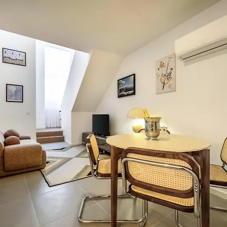 Torrinha Art House Apartman *